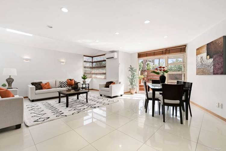 8a Queen Mary Avenue Epsom_5