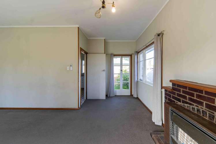 210 Clyde Street Hamilton East_3