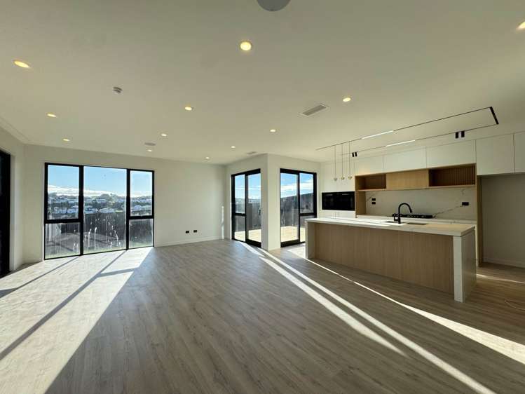 105 Skulander Crescent_1