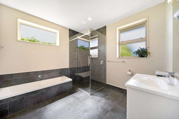 73 Holmwood Road Manapouri_19