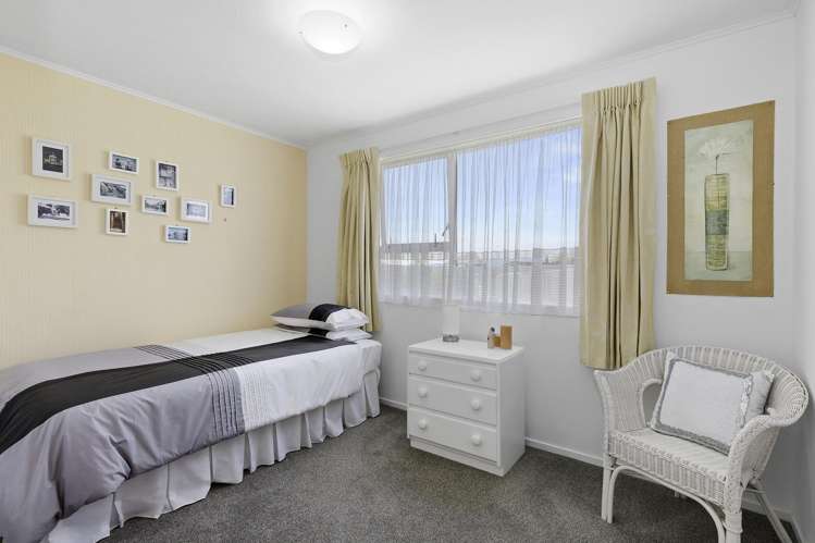 40 Outram Grove Kelson_8