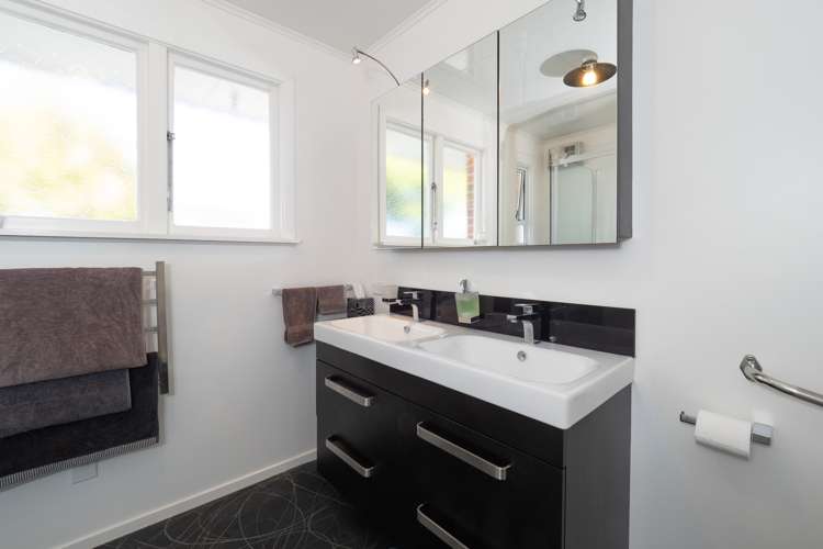 6 Mcnicol Crescent Allenton_10