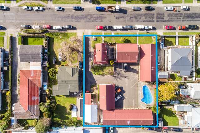 404 Avenue Road West Hastings Central_1