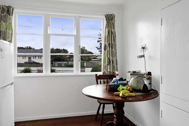 183 Egmont Street Patea_11