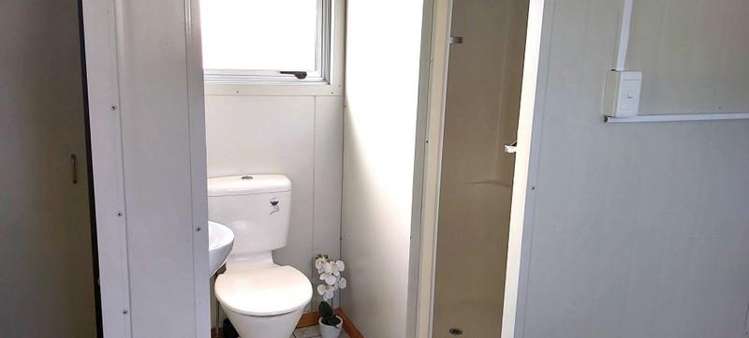 P14/70 Beach Road Tahunanui_6