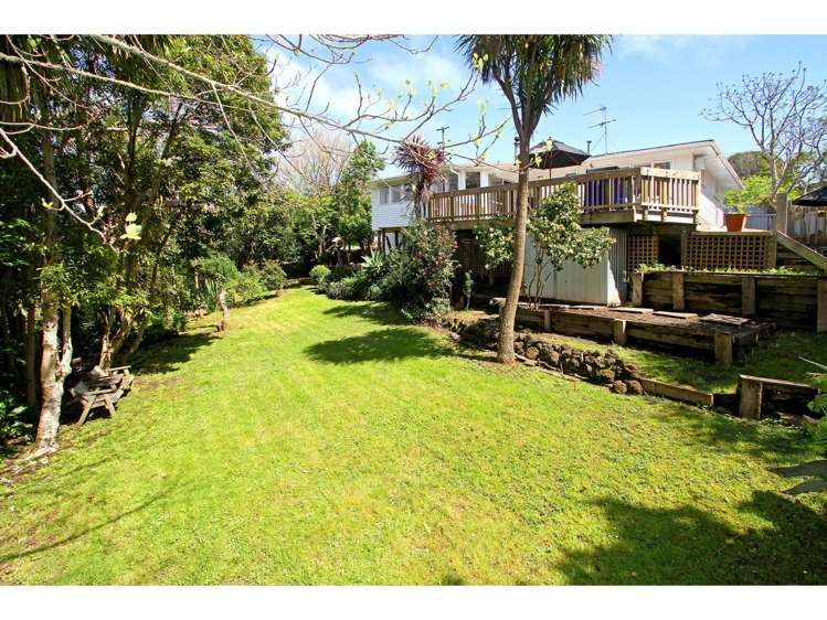 18 Evan Street Belmont_15