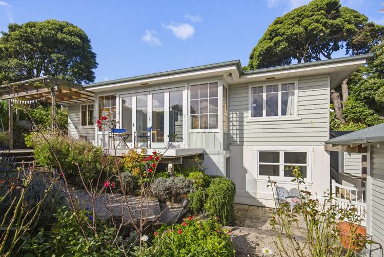 7 Tangahoe Street Paekakariki_52