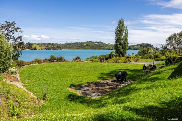 11 Young Street Mahurangi East_7