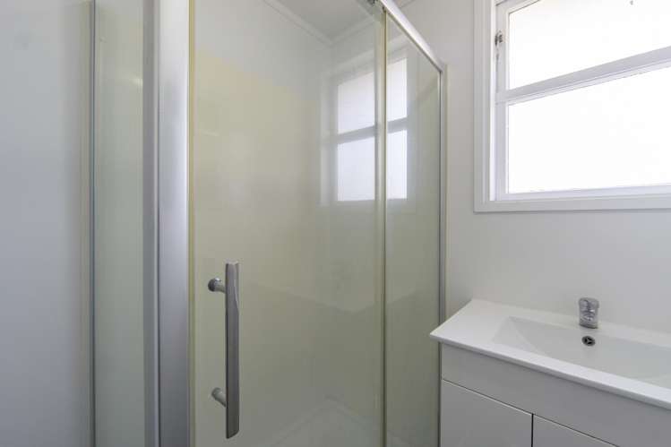 5 Paul Crescent Fairfield_16