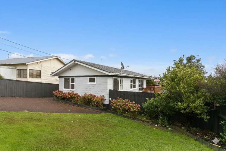 73 Rosier Road Glen Eden_0
