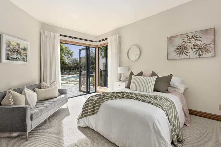 203 Athlone Drive Cambridge_10