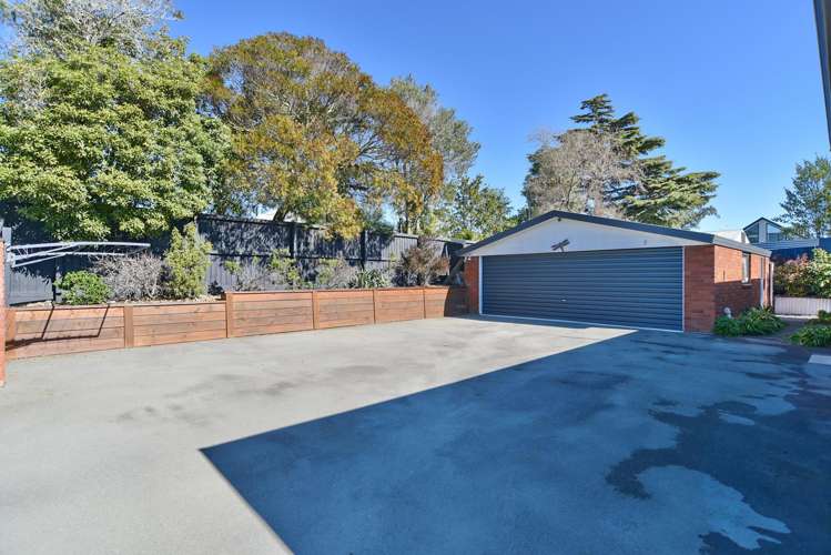 7 Heriott Close Burwood_19