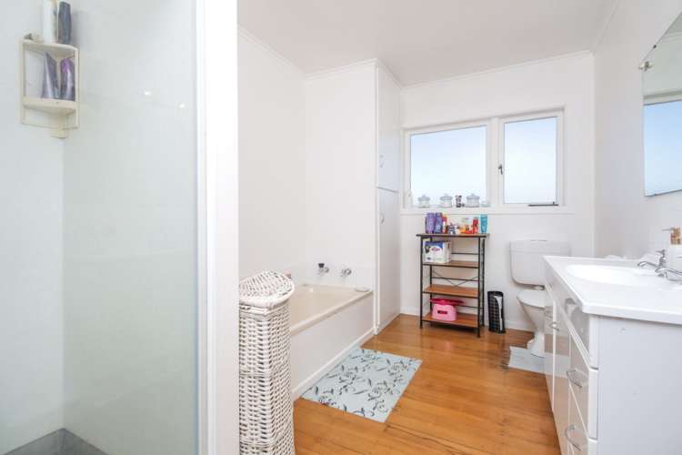 13 Brains Road Kelston_8