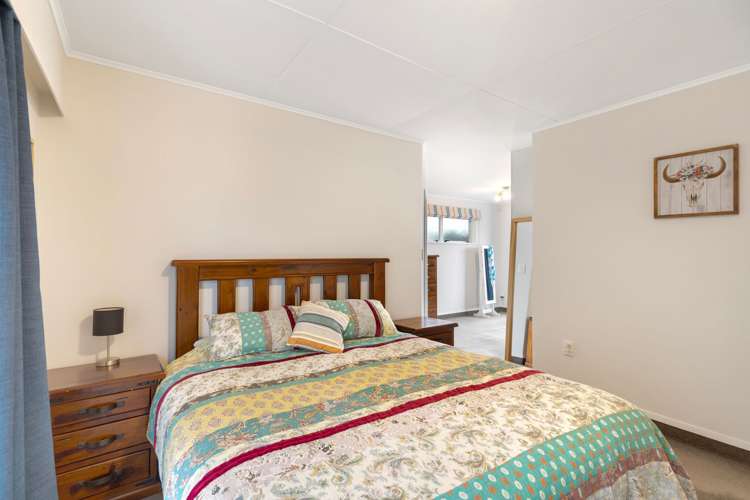 52 John F Kennedy Drive Milson_25