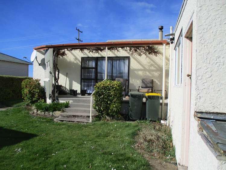 7 Park Lane Owaka_13