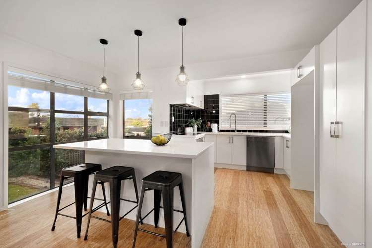 2/11 Nile Road Milford_5