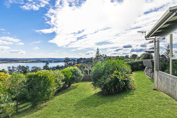 8 Jacaranda Avenue Beach Haven_19