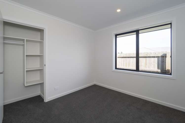 37 Geoff Geering Drive Netherby_14