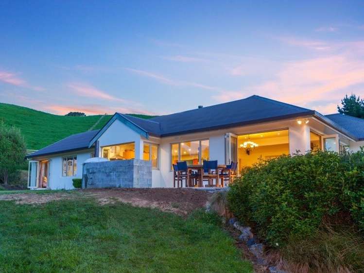 77c Johnsons Road Whitemans Valley_26