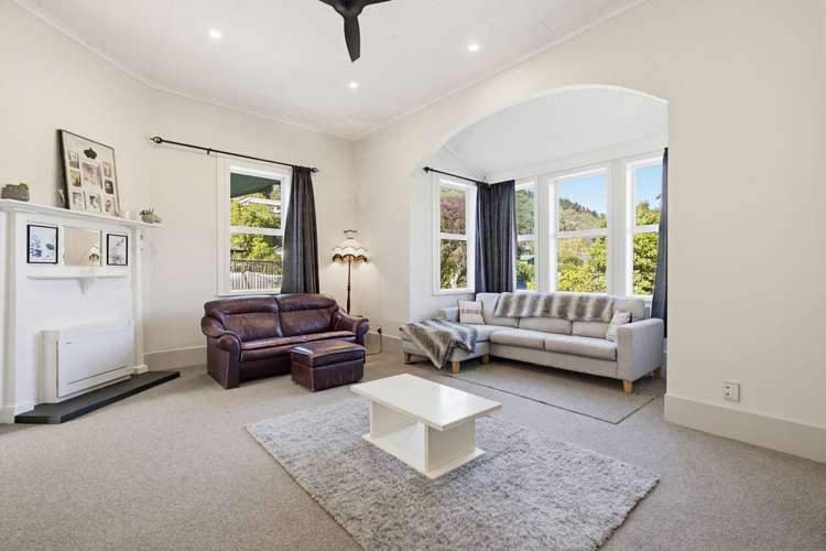 144 Waikawa Road_1