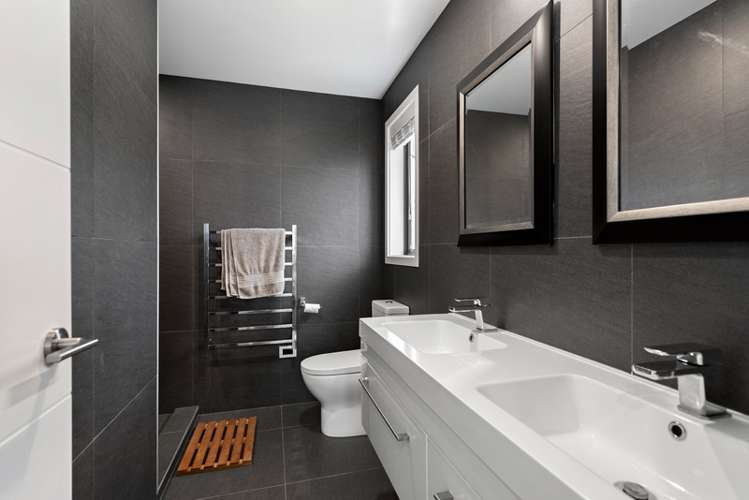 8 Te Roera Place Riverhead_12