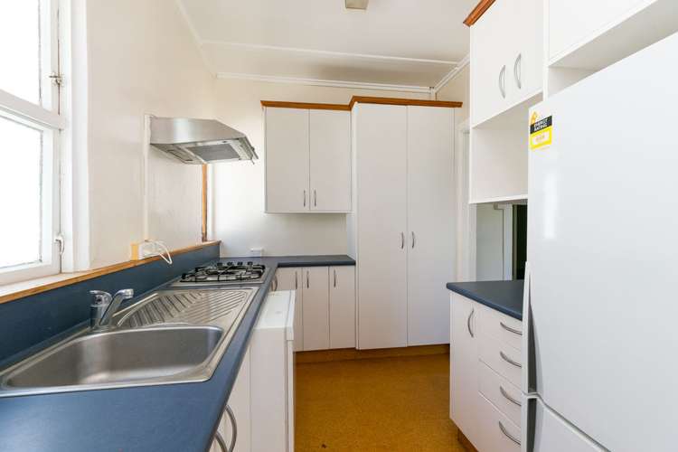 117 The Parade Island Bay_17