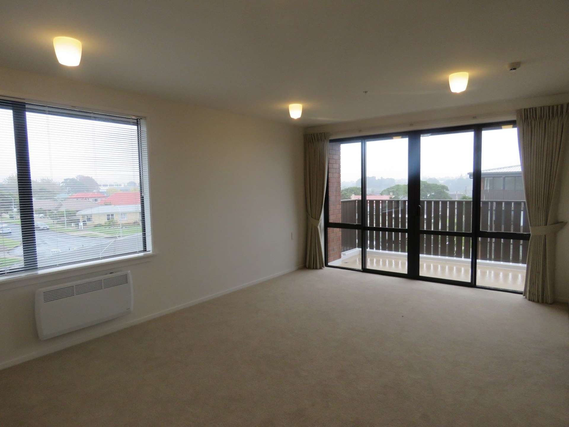 206/104 Edinburgh Street Pukekohe_0