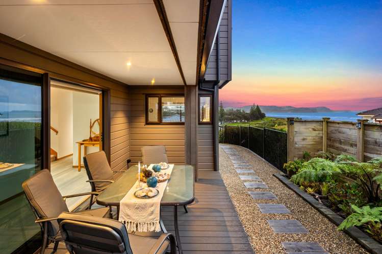 57 Rosario Crescent Red Beach_24