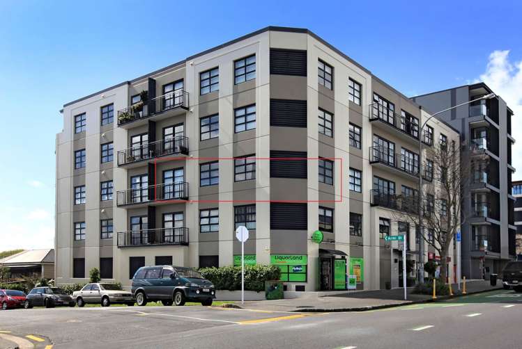 2f/221 Great North Road_0