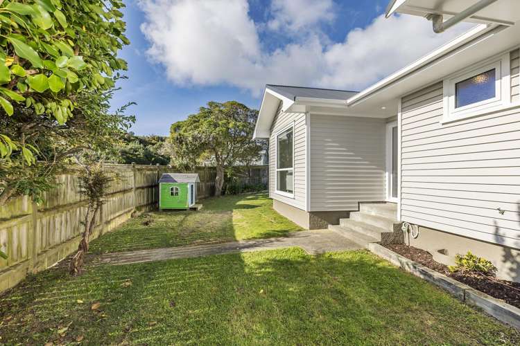 14 Moult Street Titahi Bay_18
