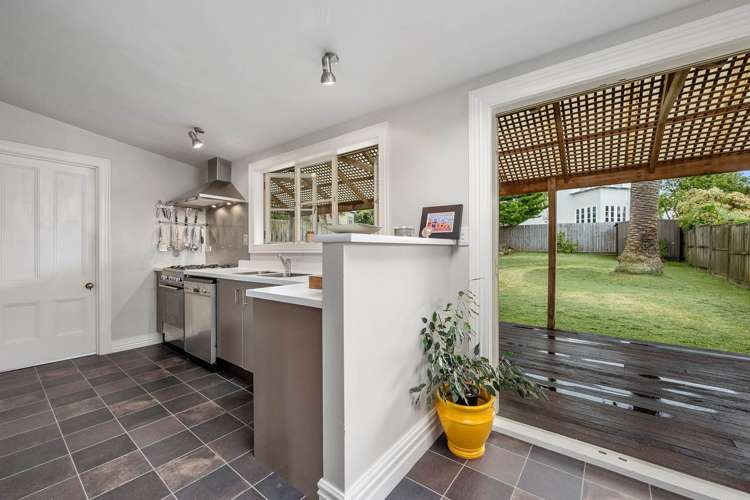 5 Shoal Bay Road Devonport_15