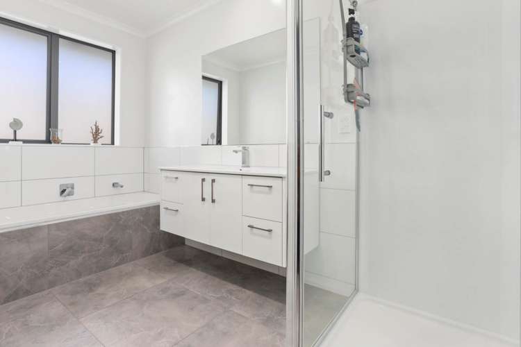 8 Loader Place Pokeno_17