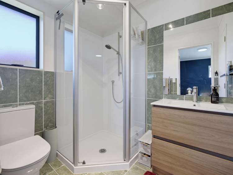 133 Mountain Road Mangere Bridge_12