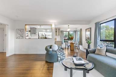 5 Newport Place_1