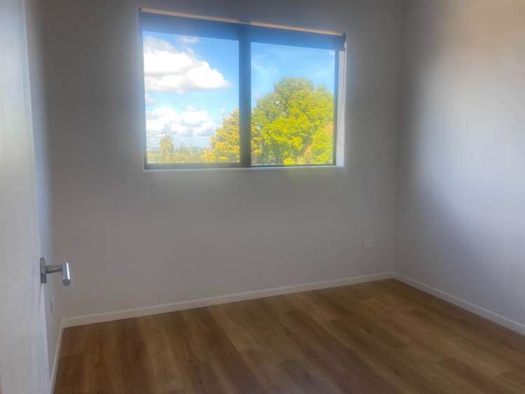 61 Commissariat Road Mt Wellington_10