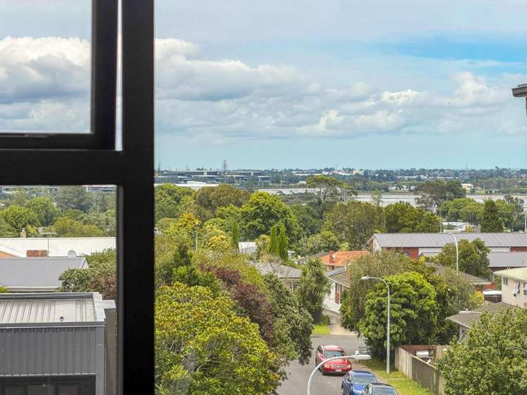 9/8 Bennett Road 10694_18