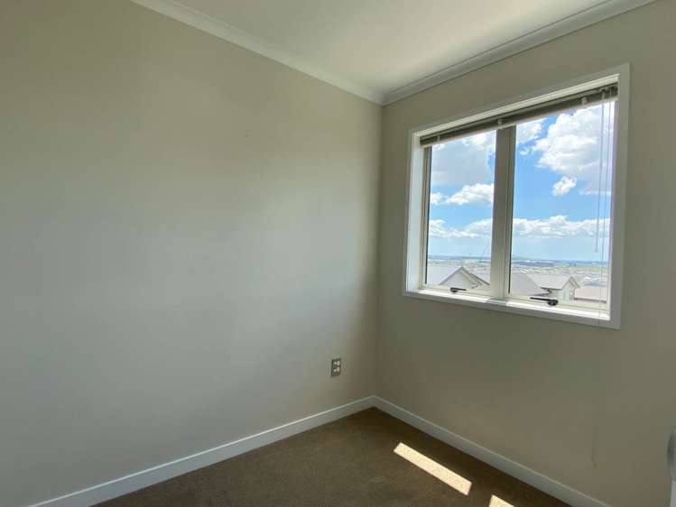 100 Arrowsmith Drive Flat Bush_11