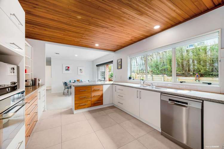 17 Emlyn Place Torbay_1