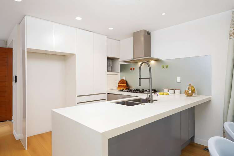 587 Mount Albert Road Royal Oak_15