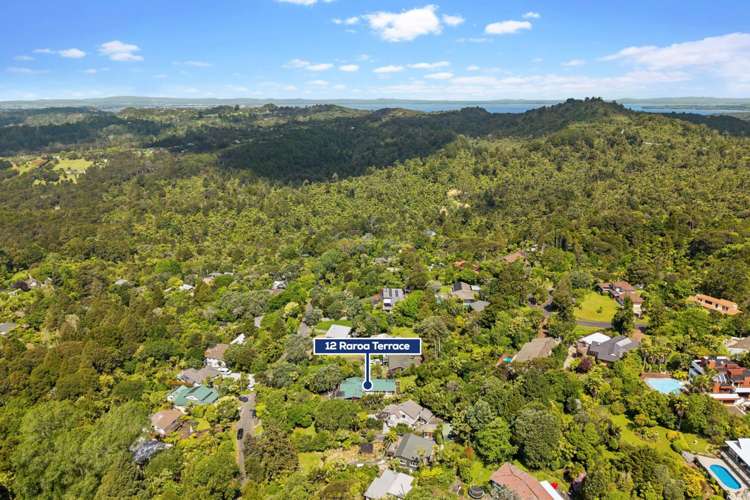 12 Raroa Terrace Waiatarua_26