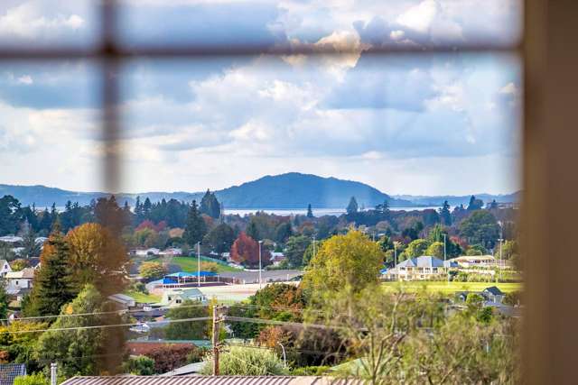 9-11 Cobbe Place Pomare_3