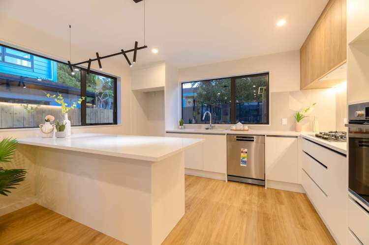 15b Koromiko Street New Lynn_14