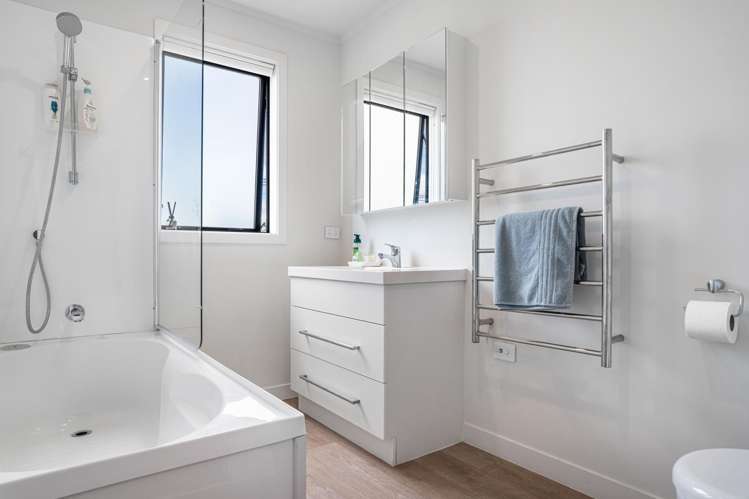 2/141 Wallace Road Mangere Bridge_21