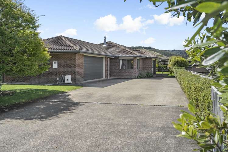 50 Percy Kinsman Crescent Riverstone Terraces_0