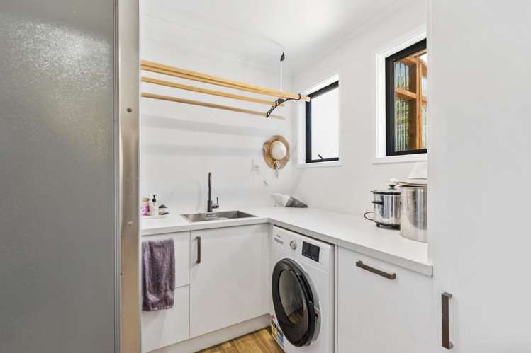 12 Achray Street Waiau_15