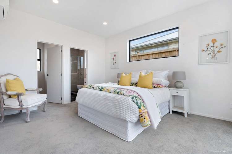 8 Mamuku Drive Massey_11