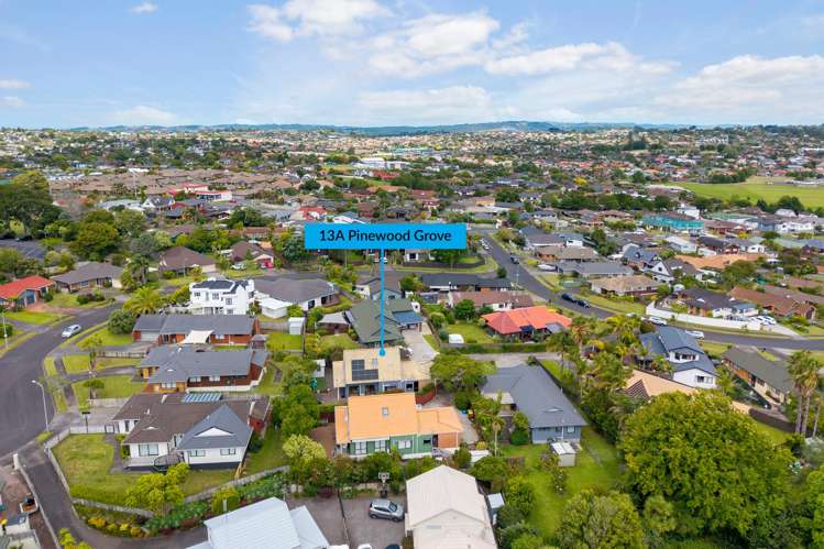 13a Pinewood Grove Botany Downs_32