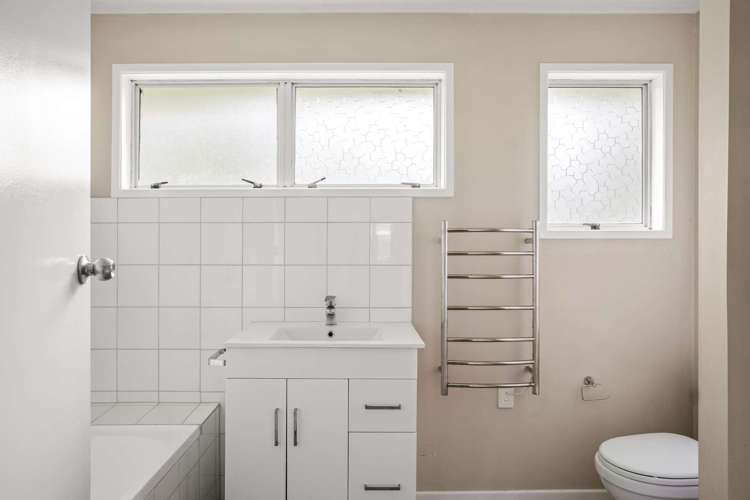 7 Peter Buck Street Outer Kaiti_13