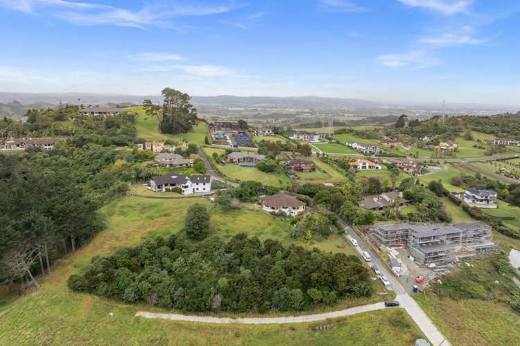 584 Redoubt Road Flat Bush_21