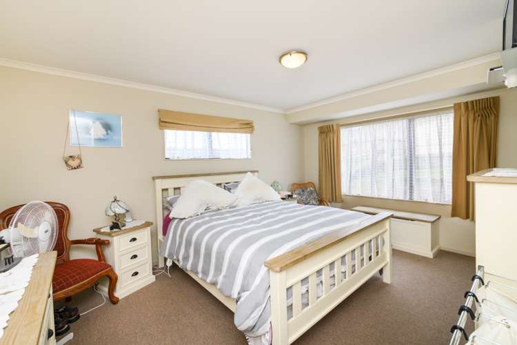 2 Logan Grove Feilding_11